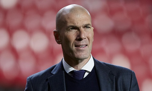 Зидан стал главным кандидатом на пост тренера топ-клуба. И это не «Реал»