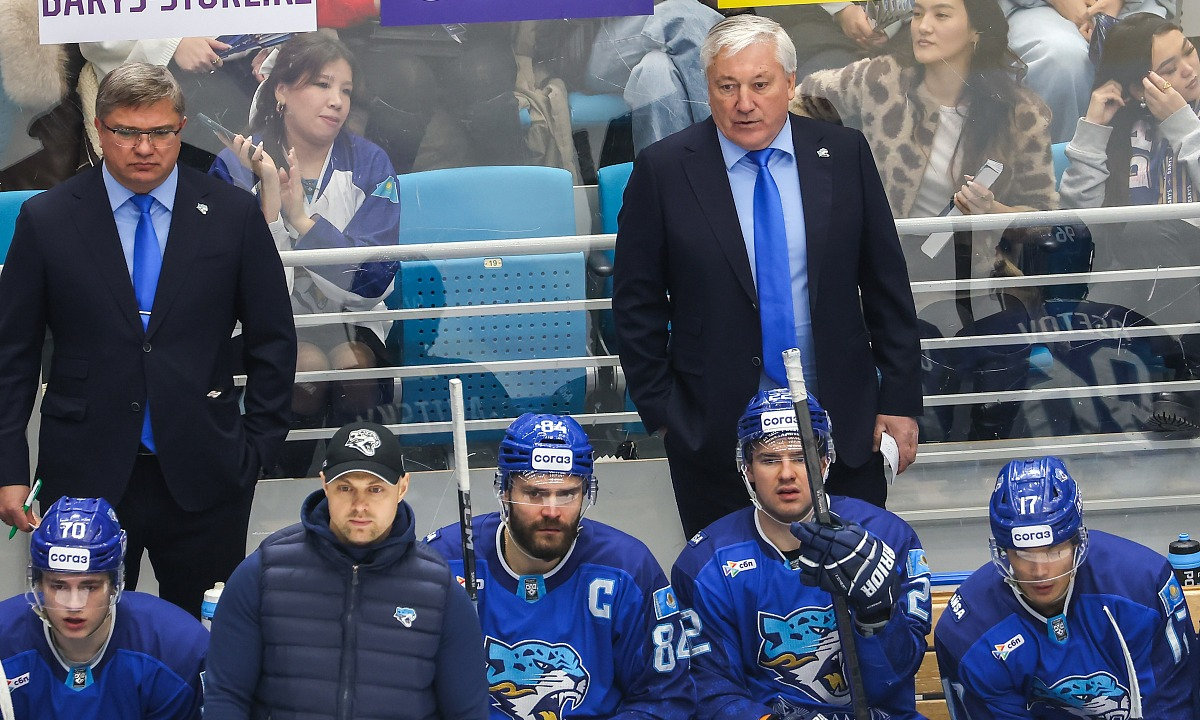 Михаил Кравец объяснился после разгрома «Барыса» от худшей команды КХЛ