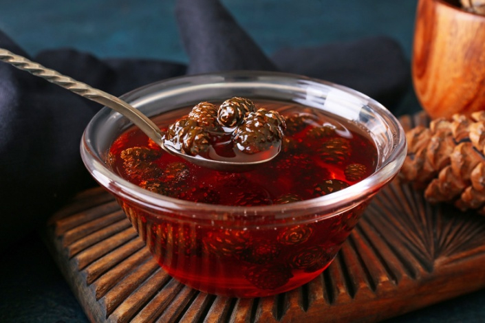 Какая главную опасность варенья из сосновых шишек