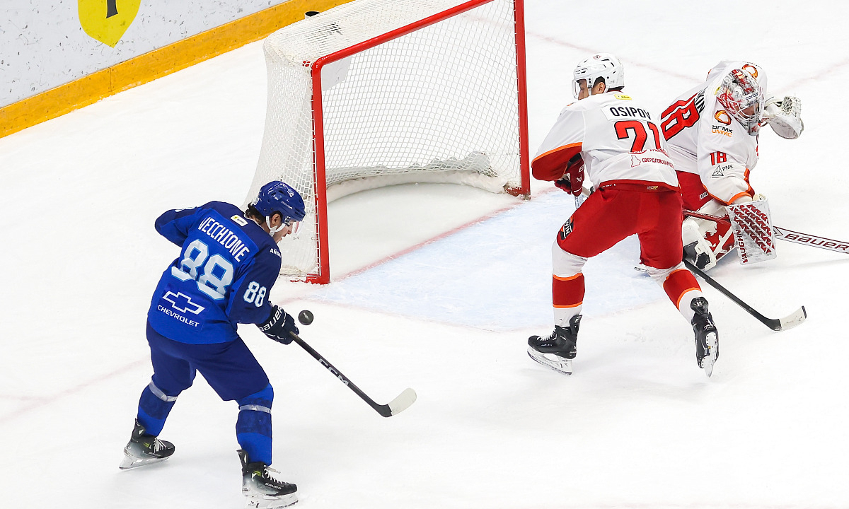 Фоторепортаж с матча КХЛ «Барыс» — «Автомобилист» 1:4