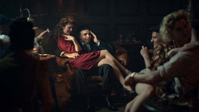 Вышли новые кадры из фильма «Острые козырьки: Бессмертный человек»