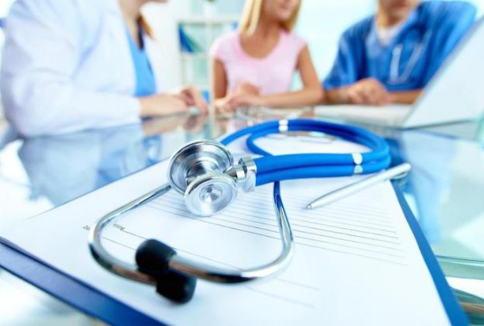 Бесплатное лечение по ОСМС станет доступно и в частных клиниках для пациентов 