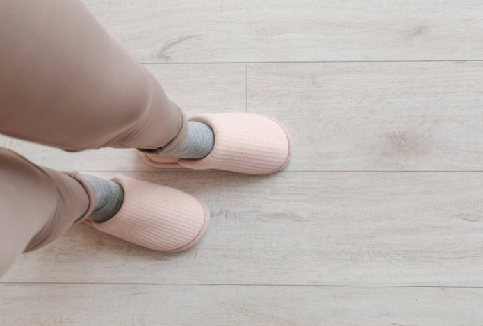 Как убрать скрипучий пол без ремонта — простой способ с саморезами