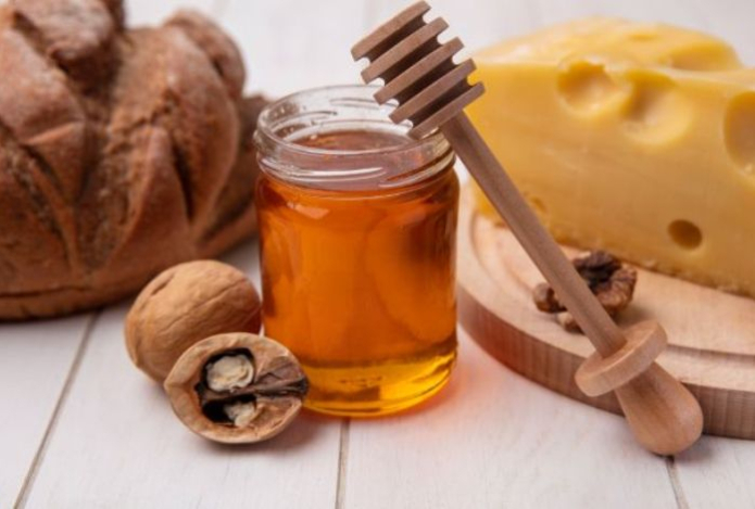 Мед может помочь сбросить вес. Вот как его нужно есть