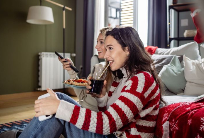 Какие праздничные продукты могут испортить цвет зубов