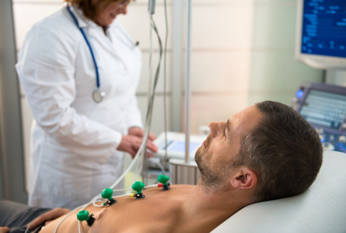 Кому нужно регулярно проверять сердце