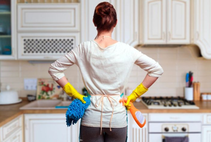 Какую опасность несет смешивание разной химии при уборке