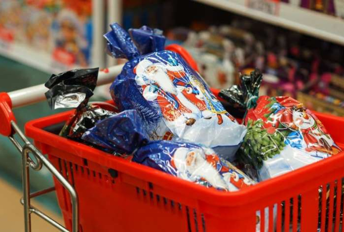 Родителям на заметку — как не навредить ребенку сладким подарком