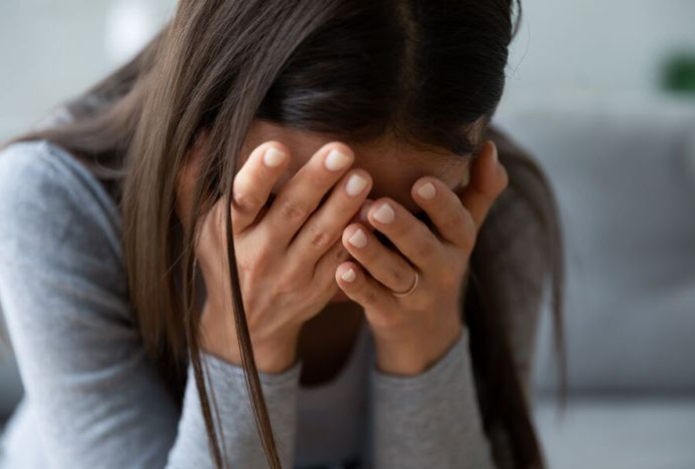 Потерю уверенности в себе назвали предвестником деменции