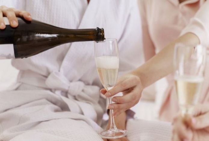 При каких заболеваниях нельзя пить шампанское