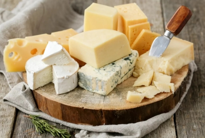 Найдена связь между риском деменции и употреблением сыра