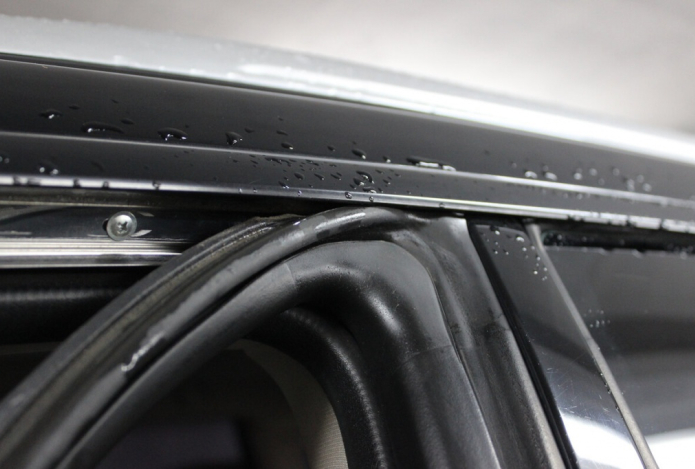 Как защитить резинки дверей от примерзания — хитрость, которая спасет автомобиль в мороз