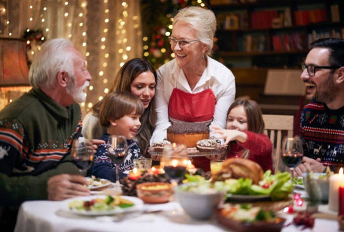 Названа главная ошибка за новогодним столом