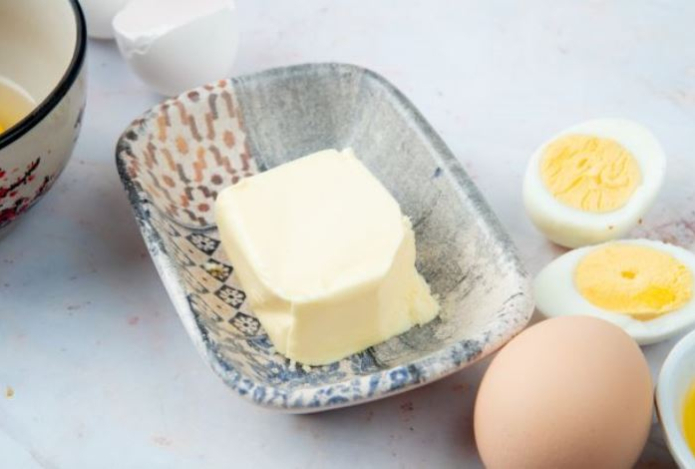 Лучшие способы очень быстро размягчить сливочное масло