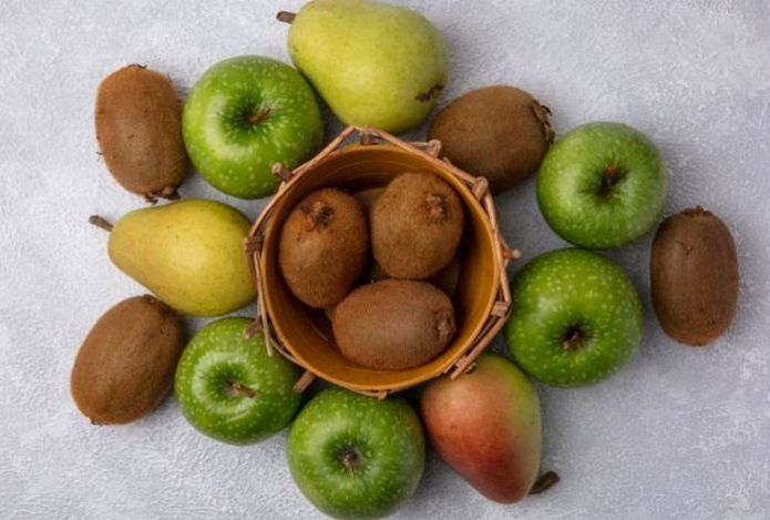 Врач призвал зимой включить в рацион три фрукта ради здоровья сердца