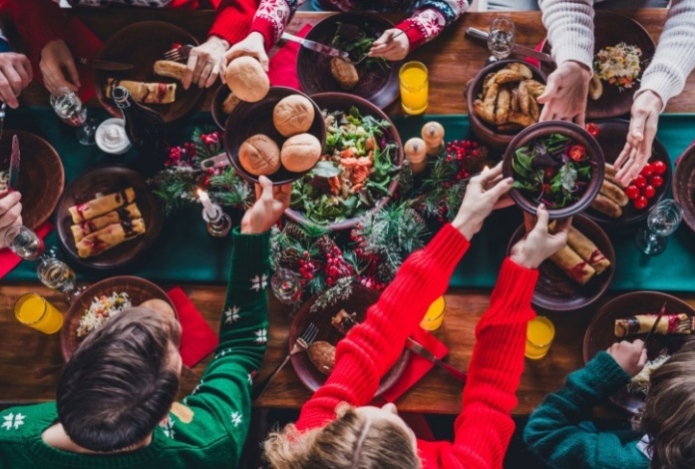 Диетолог рассказала, как сохранить фигуру в период праздничных застолий