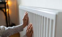 Дерматологи предупредили об опасности горячих батарей для здоровья