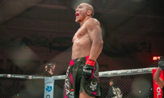 Казахстанец претендует на звание лучшего бойца в зарубежной лиге