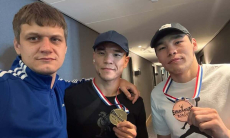 Казахстанский тренер противопоставил себя Чимаеву и Бетербиеву после скандального финала ЧМ-2025. Видео