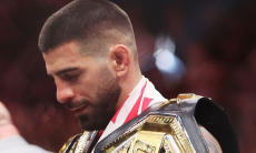 Экс-чемпион UFC «нанёс» Илие Топурии поражение