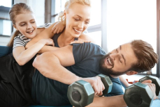 Фитнес для всей семьи — эксперты рассказали, как заниматься вместе