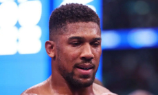 Промоутер Энтони Джошуа высказался о его будущем после трагедии