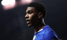 Матч лучшего клуба мира прерван по необычной причине