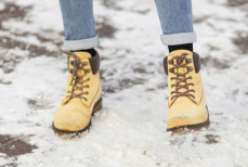 Как не дать ногам замерзнуть даже в тонких носках. Хитрость, которой пользуются военные