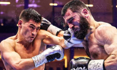 Тренер Дмитрия Бивола озвучил судьбу третьего боя с Артуром Бетербиевым