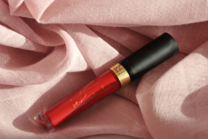 Способ фиксации красной помады, который действительно работает
