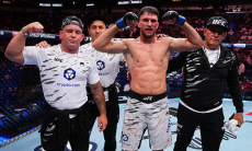 Казахстанский файтер получил бой с «Канелой» в UFC