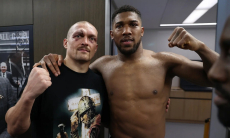 Александр Усик раскрыл детали разговора с Энтони Джошуа после трагического ДТП