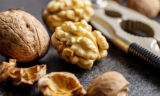 Компоненты грецкого ореха помогают улучшить сон