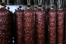 Что будет, если есть колбасу каждый день