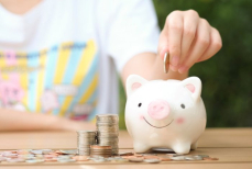 Эксперт по инвестициям дала совет, как научить ребенка финансовой грамотности