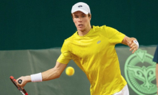 Камбэком с разгромом обернулся матч казахстанского теннисиста