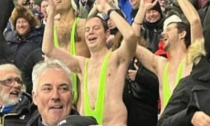 В Бельгии отреагировали на арест болельщиков в купальниках Бората в Астане