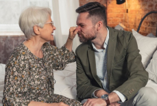 Как распознать в мужчине «сыночку-корзиночку»