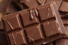 Учёный объяснил, может ли шоколад замедлять процессы старения