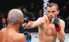 Разгром состоялся в бою Нурмагомедова на UFC 324