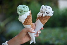 Экзотика по-казахстански — мороженое из шубата вышло на рынок