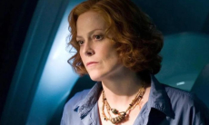 Кадры с Сигурни Уивер со съёмок сериала Tomb Raider попали в Сеть. Видео