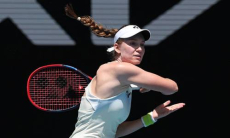 Рыбакина разгромила Швентек и вышла в полуфинал Australian Open-2026