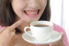 Какой кофе сильнее других окрашивает зубы