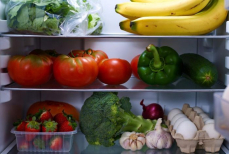 Эксперт предупредила о распространённых ошибках при хранении продуктов