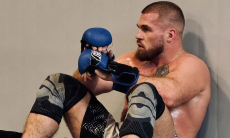 Сорвался поединок известного бойца из Казахстана. Подробности