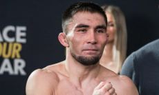 «Завтра — момент истины». Боец из Казахстана высказался перед дебютом в Европе