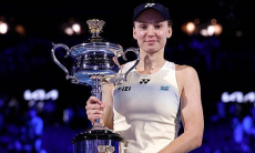Появилось видео решающей подачи и вручения титула Елене Рыбакиной на Australian Open-2026