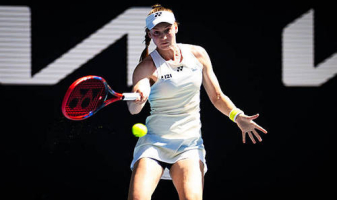 Двумя сетами закончился матч Елены Рыбакиной за 1/8 финала Australian Open