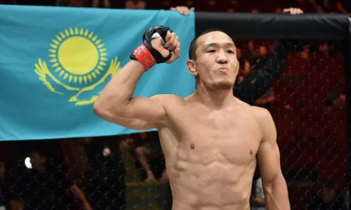 Боец из Казахстана сразится за 300 миллионов